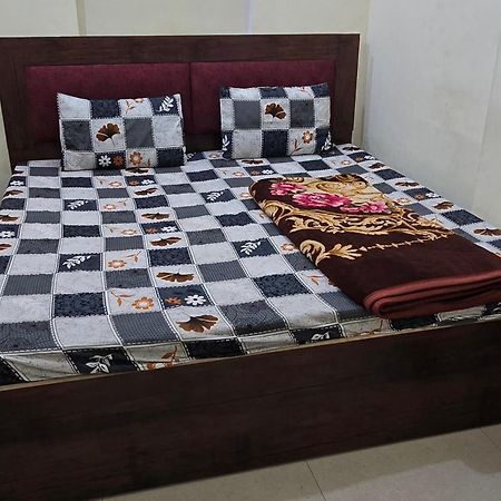 Ramlala Paying Guest House Stay Just 100M From Saryu Ghat, Ayodhya Exterior photo