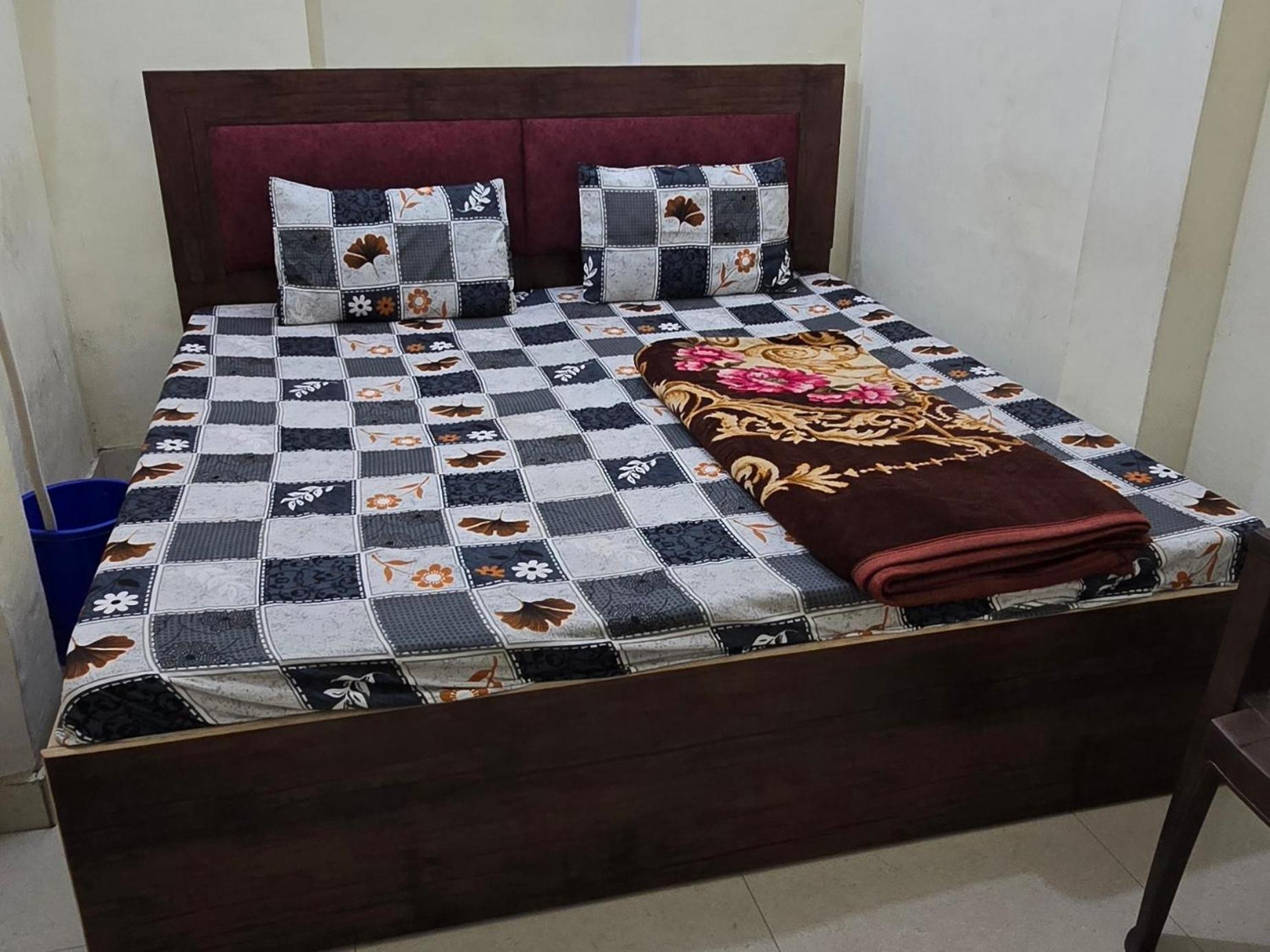 Ramlala Paying Guest House Stay Just 100M From Saryu Ghat, Ayodhya Exterior photo