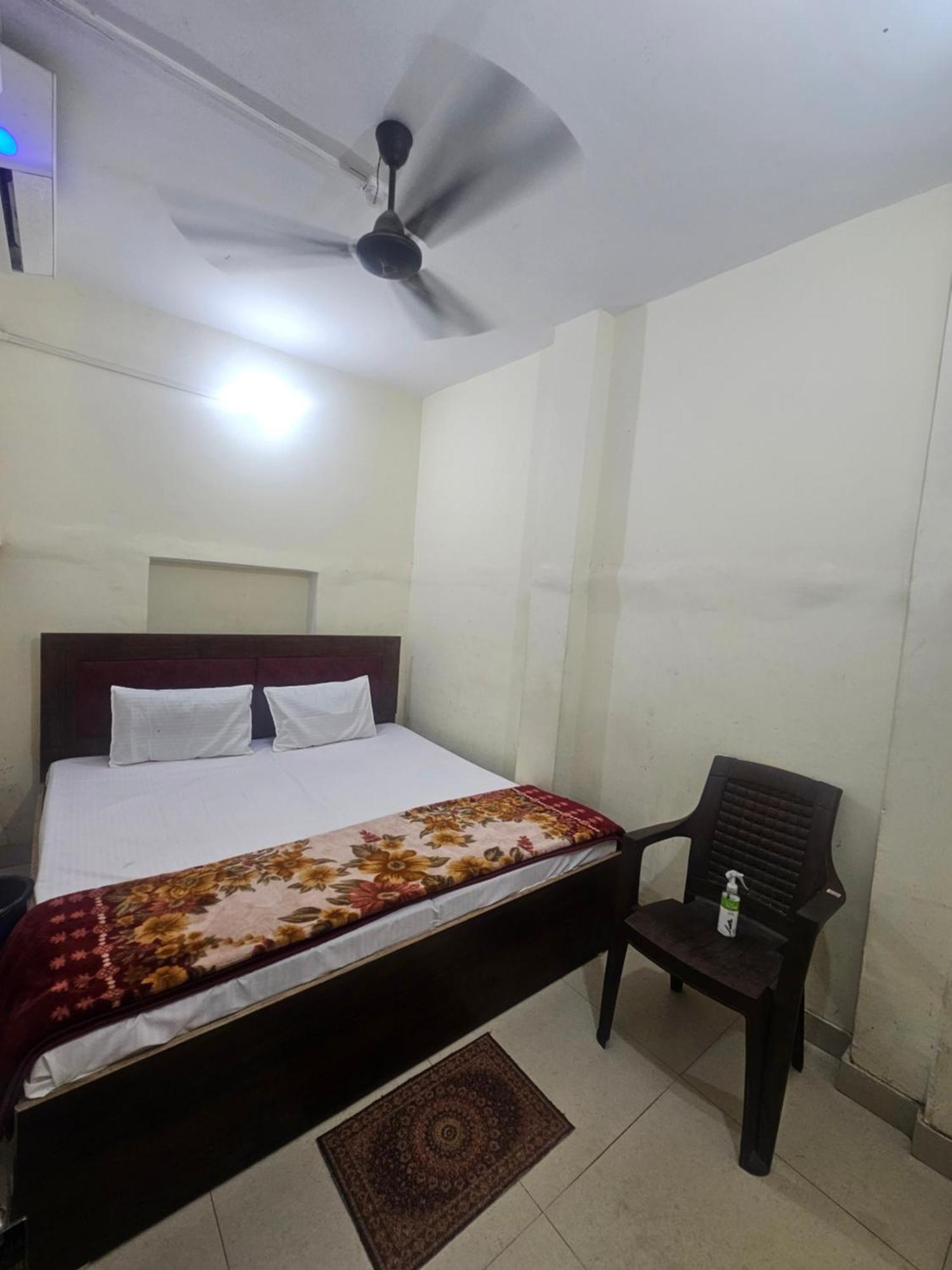 Ramlala Paying Guest House Stay Just 100M From Saryu Ghat, Ayodhya Exterior photo